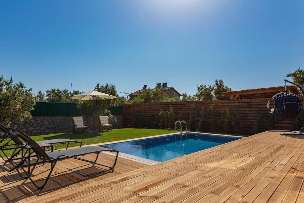 Villa Zeytin Havuzlu Jakuzili Фетие Екстериор снимка